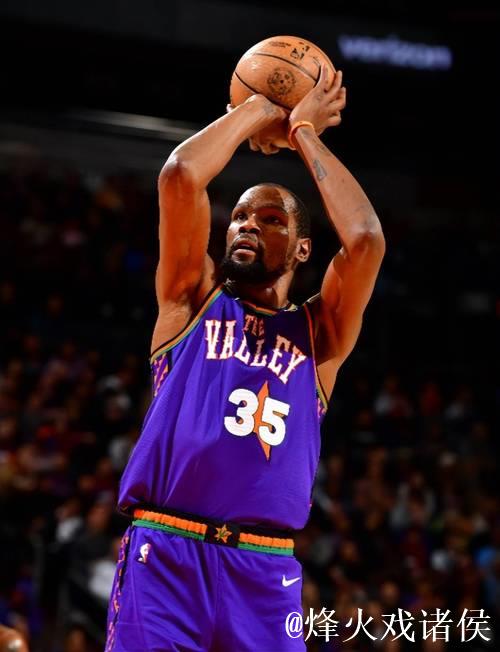 杜兰特布克联手轰71分，新援贡献21+11，太阳击败活塞