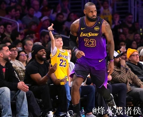 詹姆斯砍下38分克里斯蒂贡献28分 湖人击败开拓者